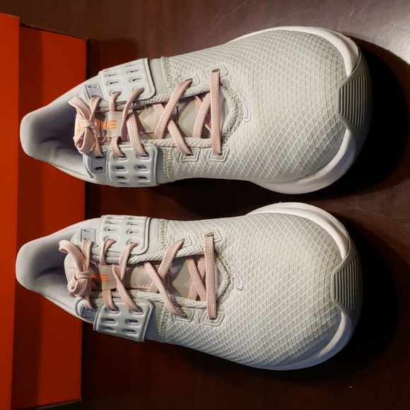 Women's Nike Airmax Size 7.5 - Picture 3 of 8